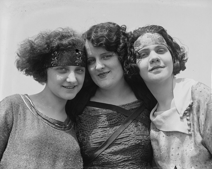 Ismeretlen nők, 1923