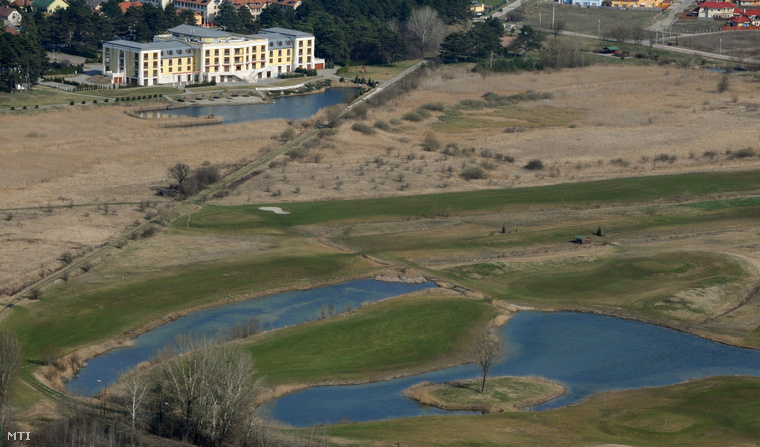 Régi golfpálya, Göd (Fotó: H. Szabó Sándor / MTI)
