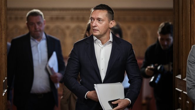 Több mint 26 milliárd forintot fizetett ki az Orbán-kormány a Századvég két szervezetének