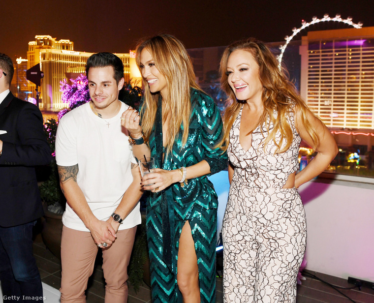 Jennifer Lopez, az énekesnő és színésznő, 2012 és 2016 között randevúzott Casper Smarttal, aki korábban tartalék táncosként dolgozott neki. (Fotó: Denise Truscello / Getty Images Hungary)
