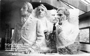 Ilyen lett volna a tervek szerint a Mount Rushmore-ba vésett négy elnökportré