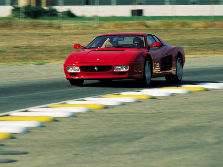 1991 – Ferrari 512 TR – 1:35 – 4,9 liter, V12, 428 lóerő, 314 km/h