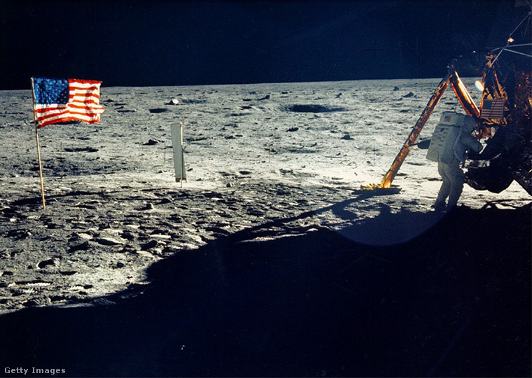 Amerikai zászló a Holdon. (Fotó: Nasa / Getty Images Hungary)