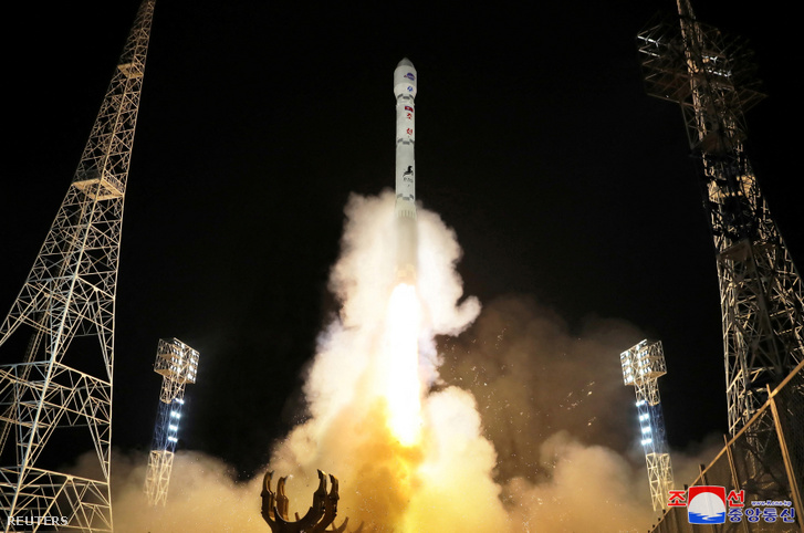 Észak-Korea fellövi az első kémműholdját 2023. november 21-én