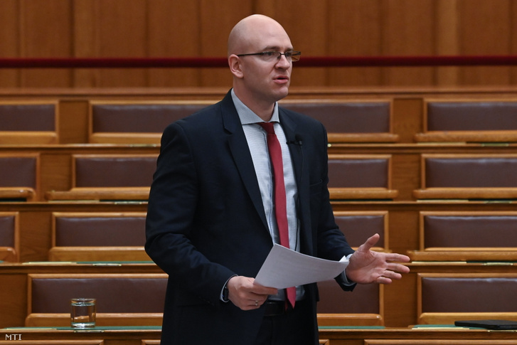 Z. Kárpát Dániel a Jobbik vezérszónoka az Országgyűlés plenáris ülésén 2023. november 28-án