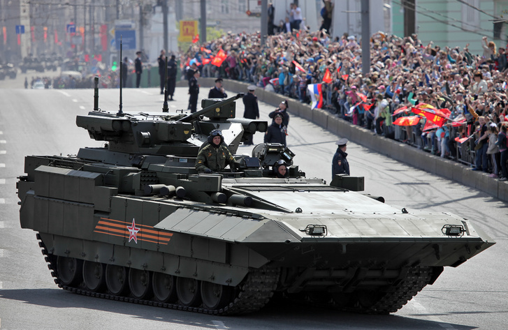 Az 50 tonnás T-15 gyalogsági harcjármű (fotó: Wikipedia)