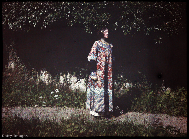 Emilie Flöge kínai jellegű ruhában, 1910 körül