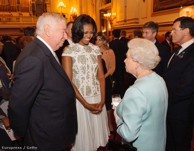 A First Lady és II. Erzsébet királynő még 2012-ben