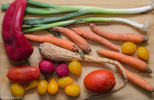 Vajon melyik zöldség ehető? A fonnyadt, a sérült vagy a penészes?