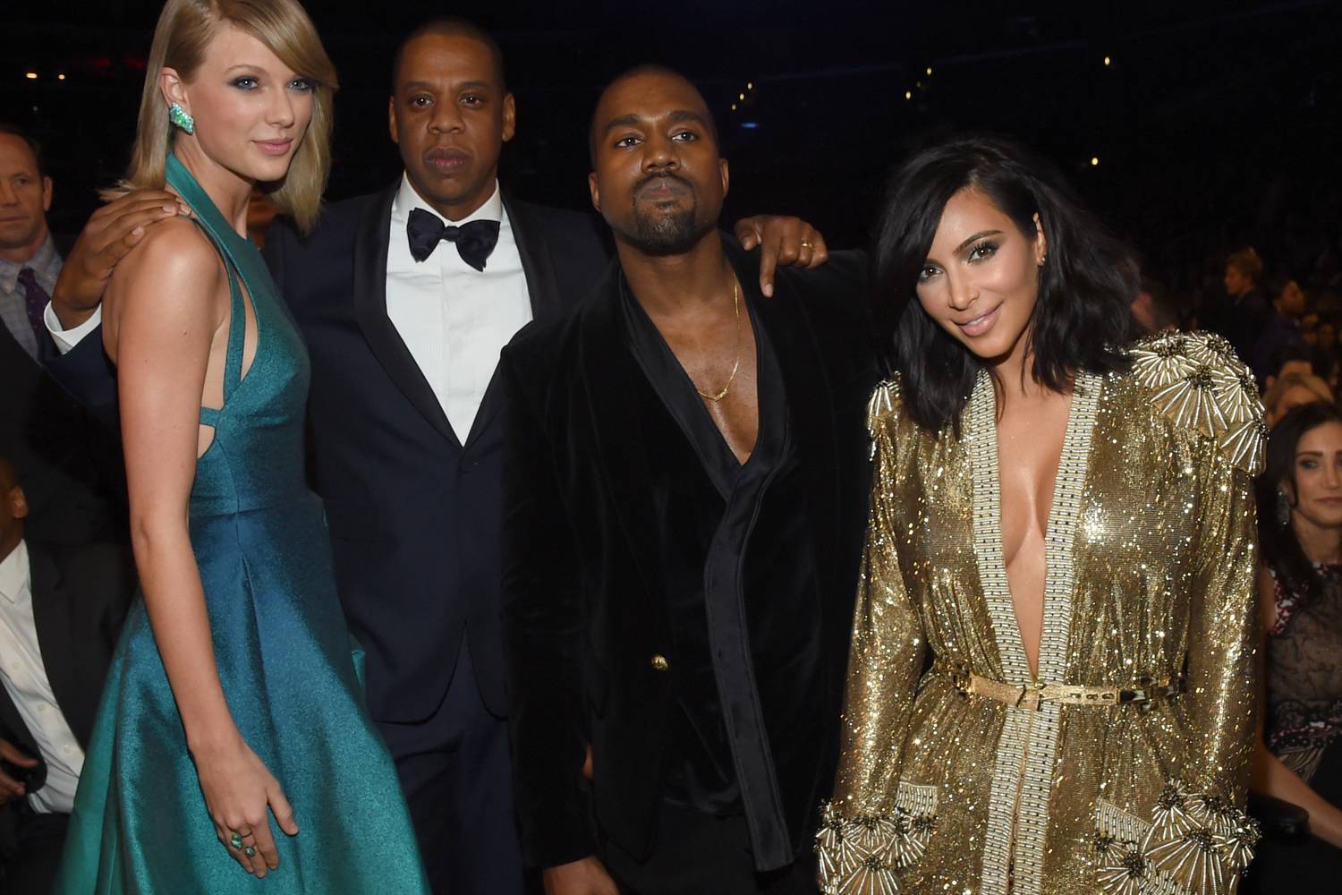Taylor Swift, Jay-Z, Kanye West és Kim Kardashian a 2015-ös Grammy-gálán. Egy évvel később mérgesedett el a viszony.