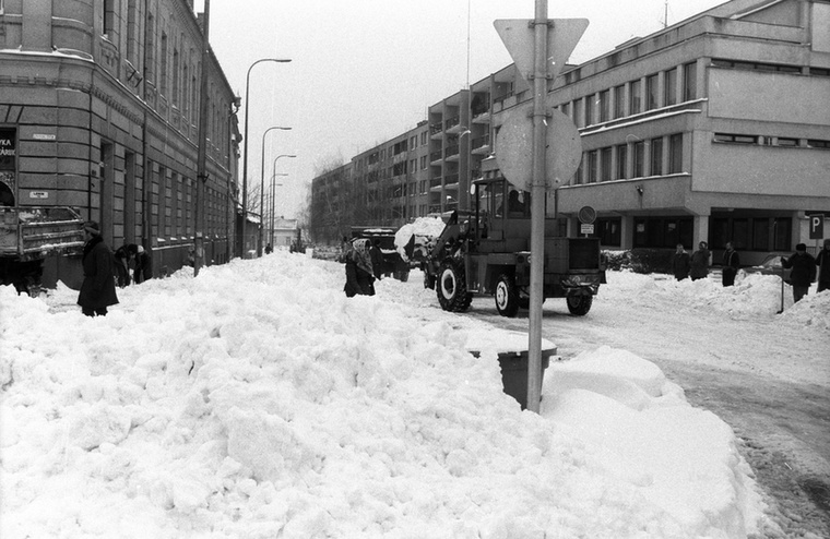 Az 1986-87-es, különösen kemény és hóban gazdag tél sokak emlékezetében maradt meg