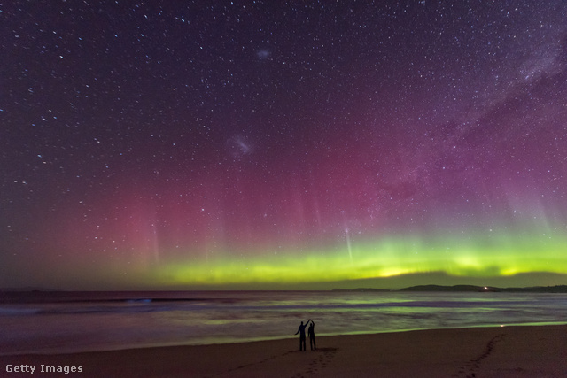 Ez a felvétel egy tasmániai tengerparton készült az aurora australisról