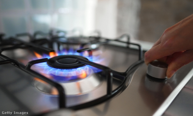 A szén-monoxid a nyílt lánggal égő berendezések miatt van elsősorban jelen otthonunkban, márpedig főzni és fűteni muszáj