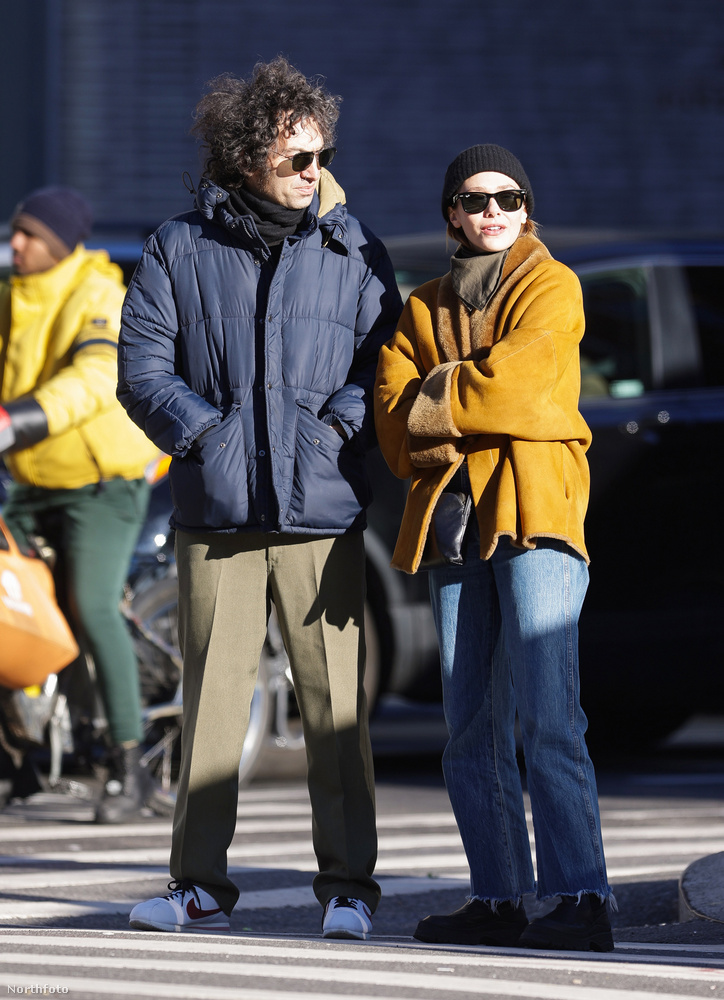 Elizabeth Olsent, a Skarlát boszorkány megformálóját Azazel Jacobs filmrendező és forgatókönyvíró oldalán kapták lencsevégre New Yorkban