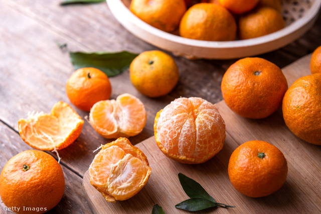 Pucérra pucolva vagy szőrösen egészségesebb megenni a mandarint?