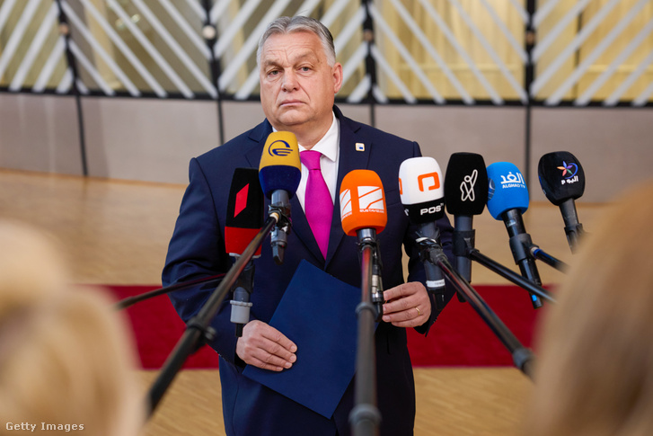 Orbán Viktor az EU csúcson Brüsszelben a sajtó kérdéseire válaszol 2023. december 14-én