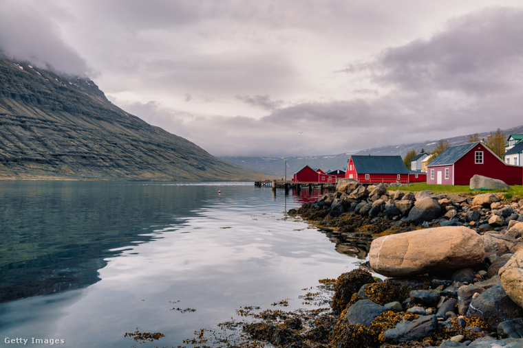 Eskifjordur nevű falu Izlandon. (Fotó: Flottmynd / Getty Images Hungary)