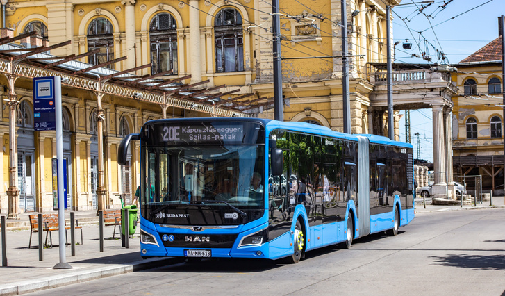 MAN Lion's City városi autóbusz az Arriva üzemeltetésében. Kívülről azonos a BKV buszaival, mégis másik vállalat üzemelteti - Fotó: Stahl Csaba/Totalcar