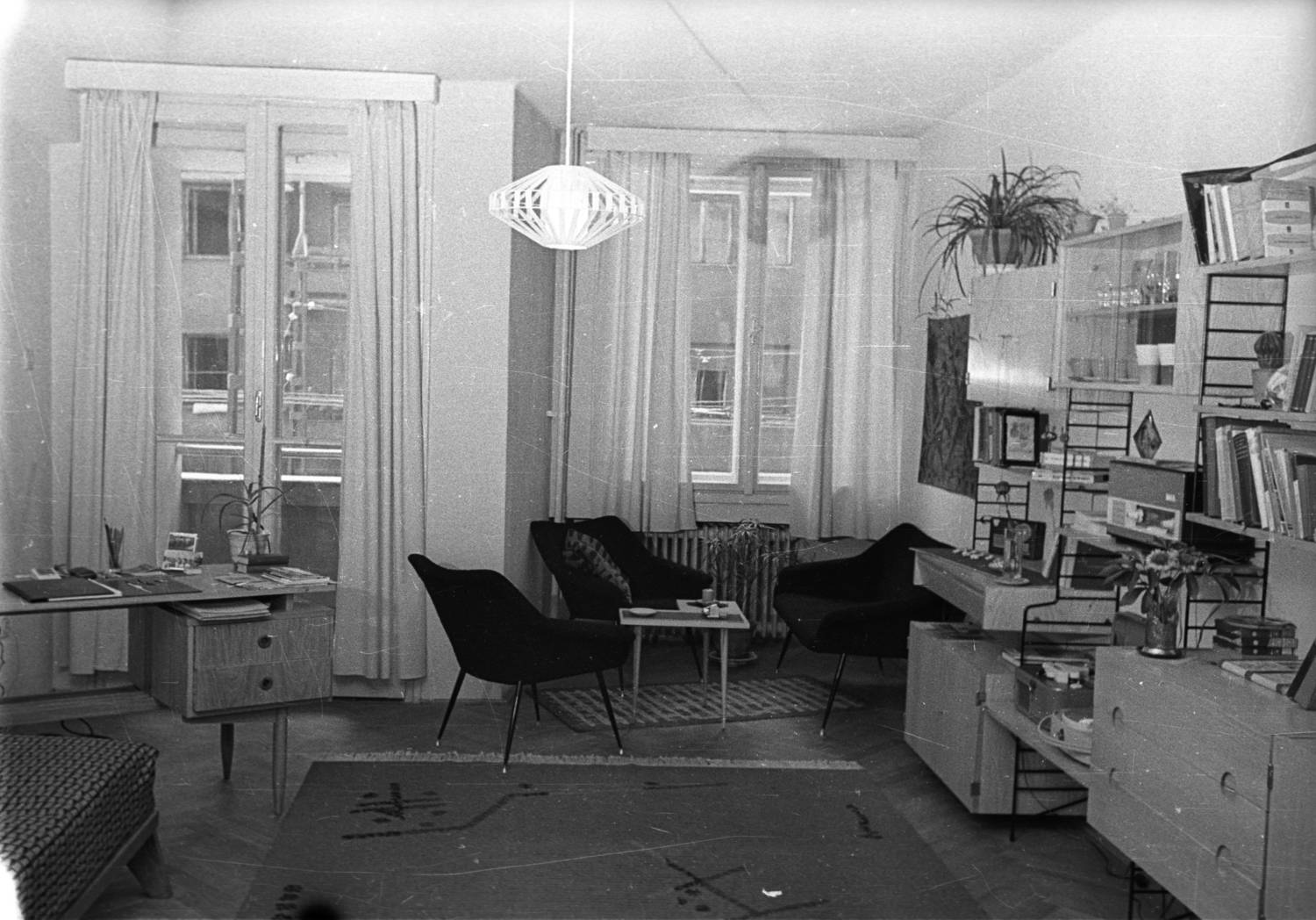 Egy lakásbelső a Garzonházban 1970-ben.