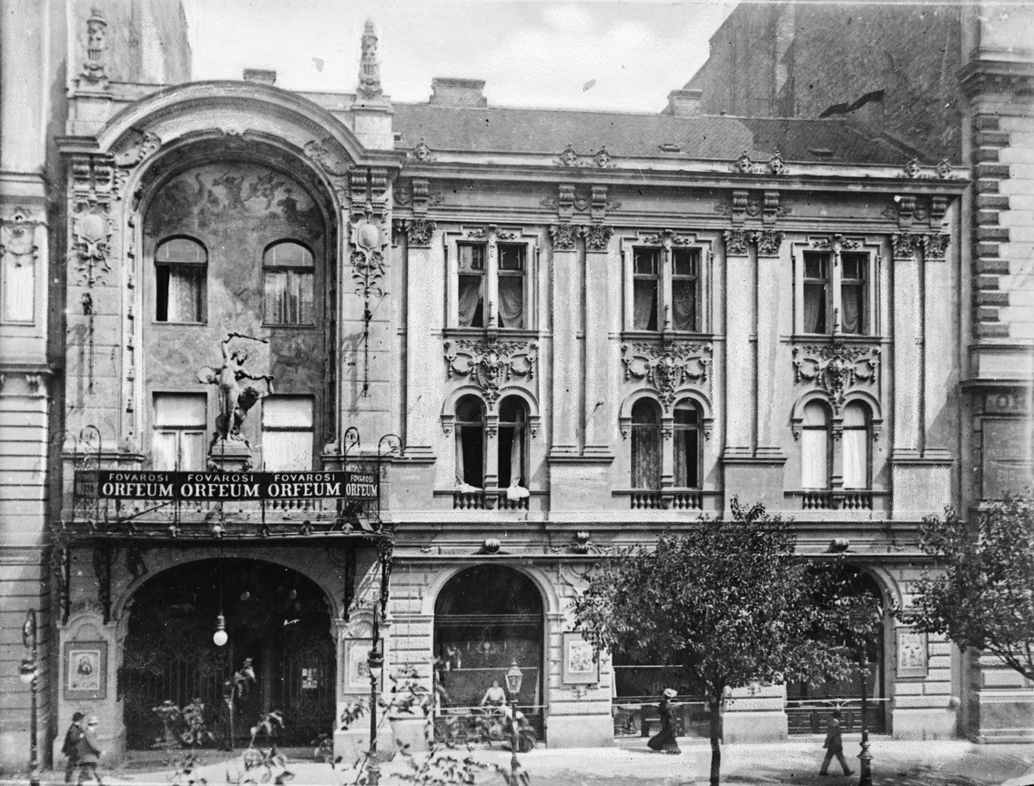A Fővárosi Orfeum (ma Fővárosi Operettszínház) a Nagymező utca 17. szám alatt (1904)