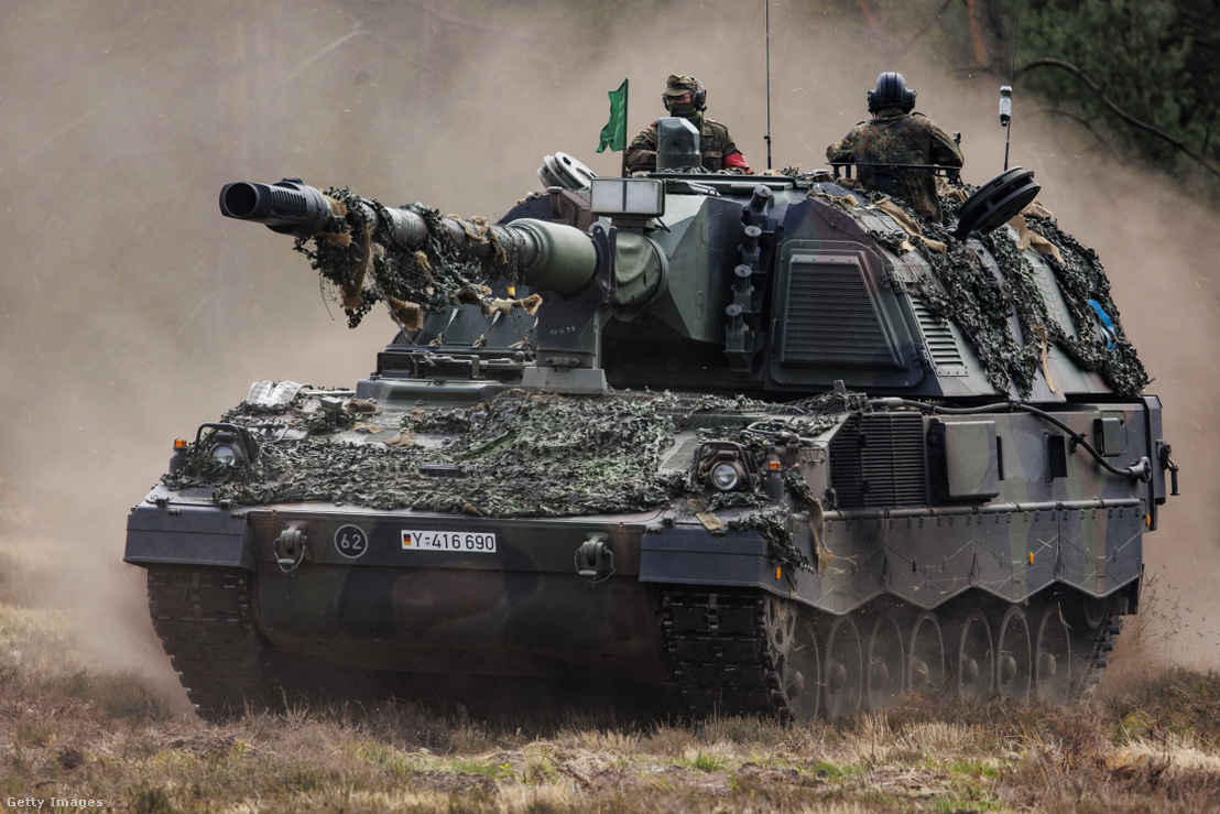 A Bundeswehr, a német fegyveres erők katonái 2022. május 10-én