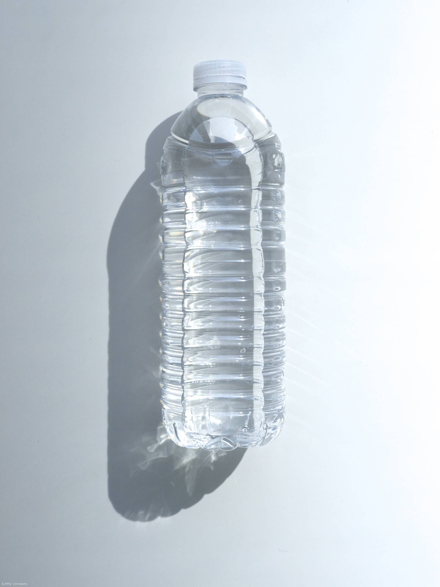 műanyag víz 2