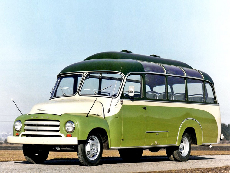 Blitz Panoramabus
                        Volt az Opelnek rendes teherautója is régebben: a Blitz különböző változatait 1930-tól egészen 1975-ig gyártották