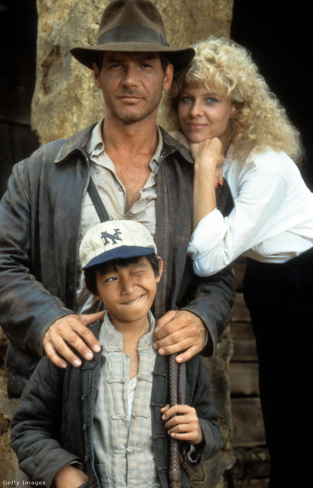 Harrison Ford az 1984-es Indiana Jones és a végzet temploma című filmben kapott maga mellé egy kisfiút, Shorty-t, akit Jonathan Ke Kwan játszott el