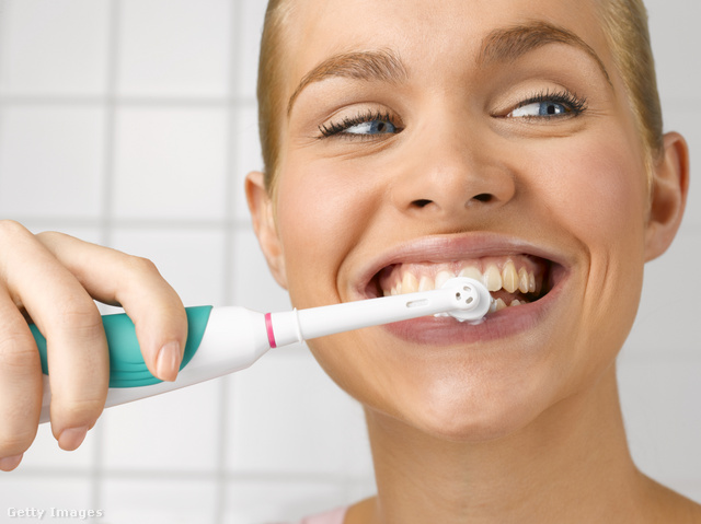 A fogak védelme szempontjából az a legfontosabb, hogy naponta kétszer moss fogat