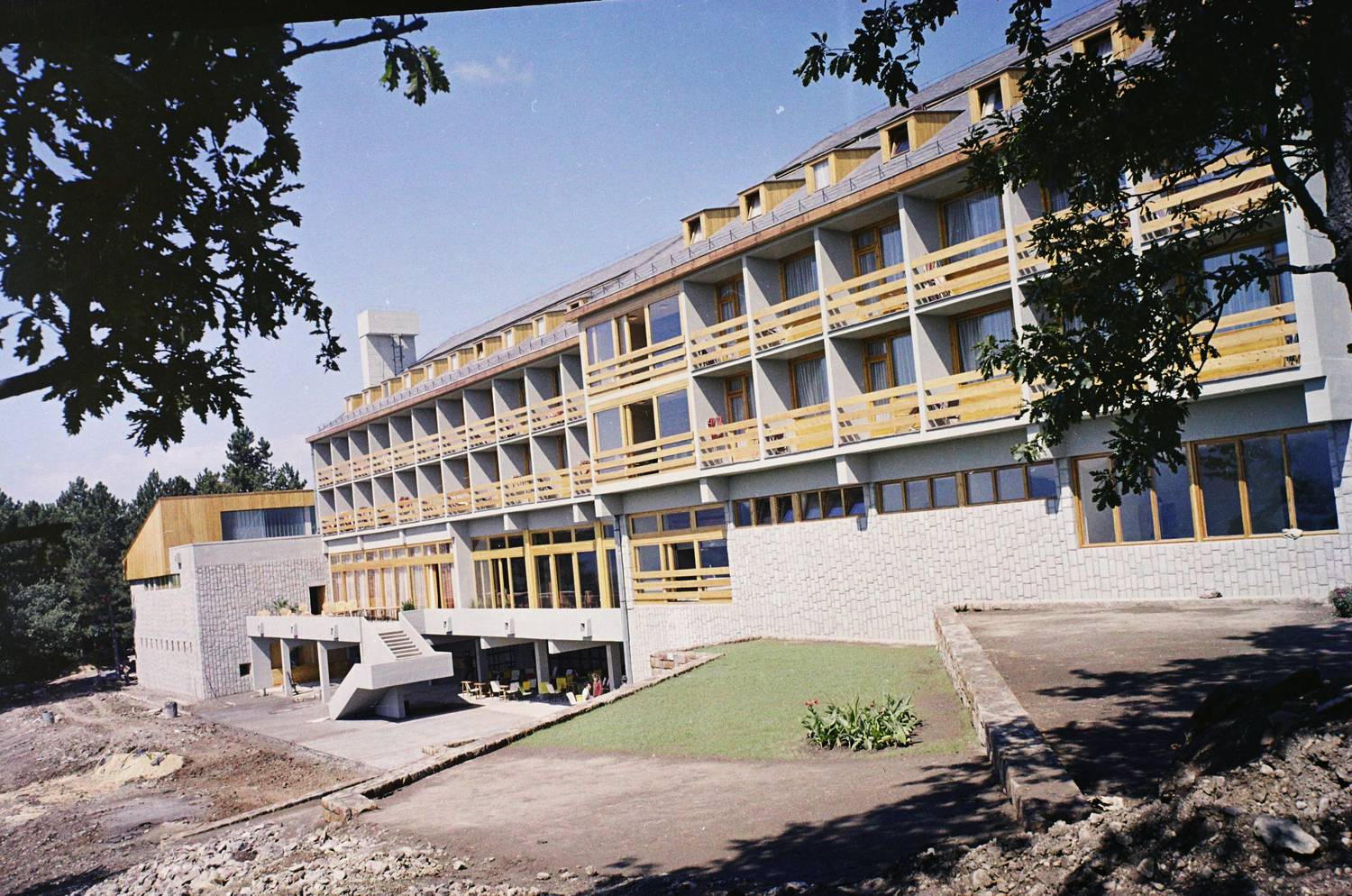 A Nimród Hotel 1972-ben.