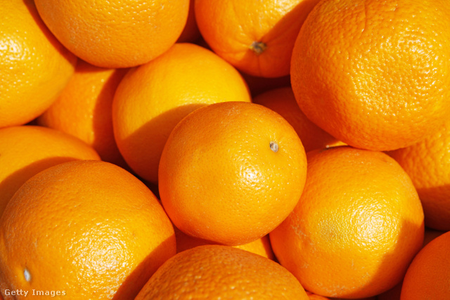 A narancs felületén lévő vegyszermaradványok károsak lehetnek az egészségre