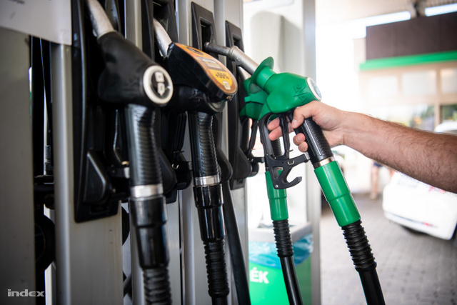 A gázolaj ára 11 forinttal emelkedik