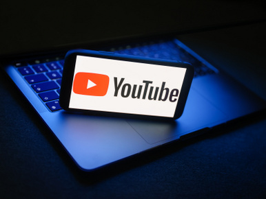 Új erőre kapott az internetes kalózkodás: egyre többen töltenek le zenét a YouTube-ról