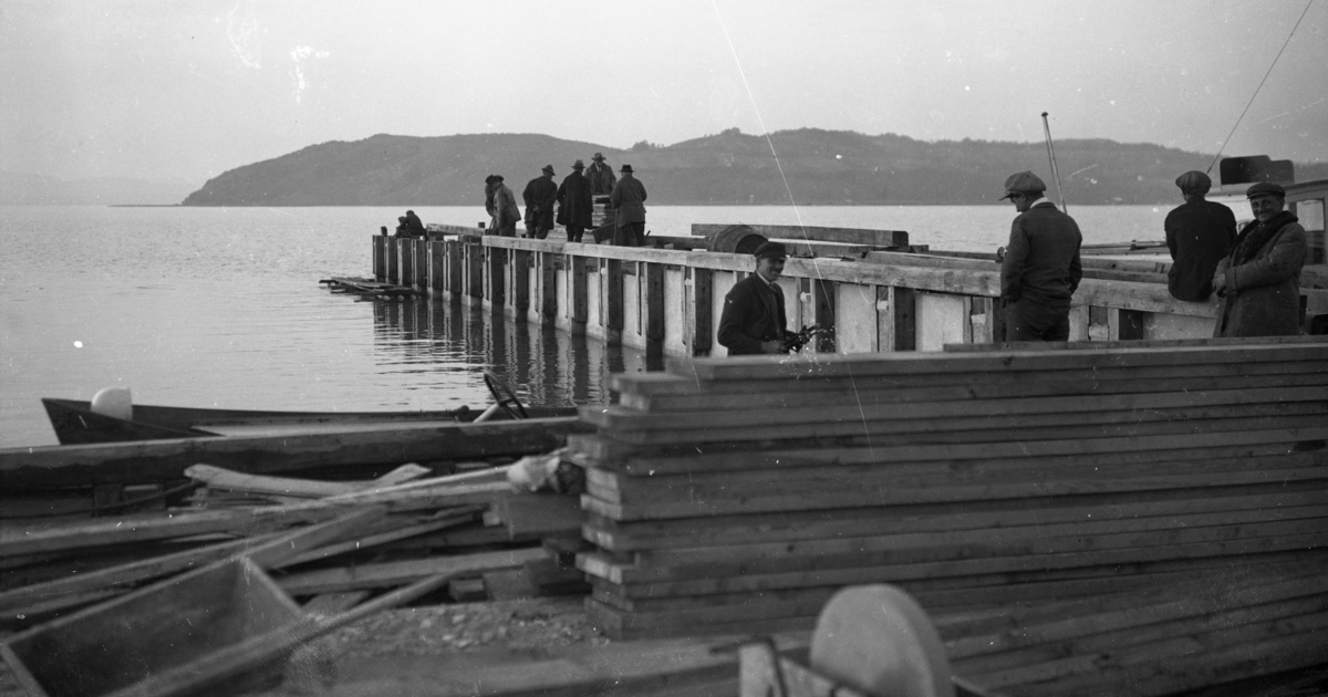 A szántódrévi kompkikötő építése, 1913