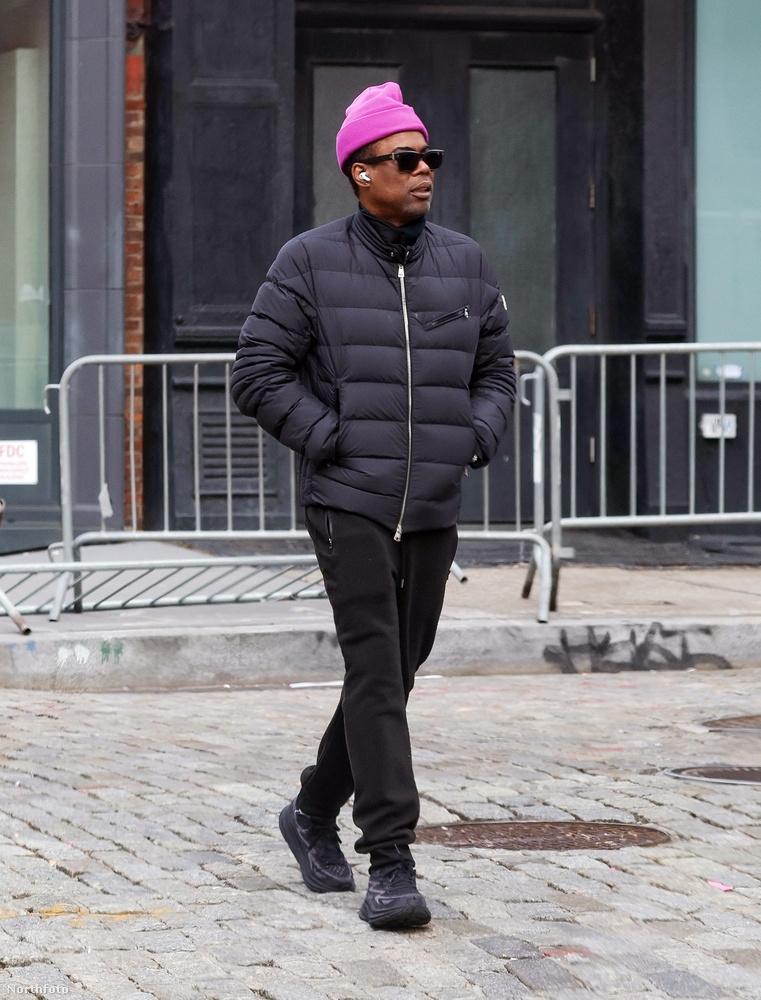 Chris Rock New York utcáin sétált, amikor kiszúrták őt a paparazzik