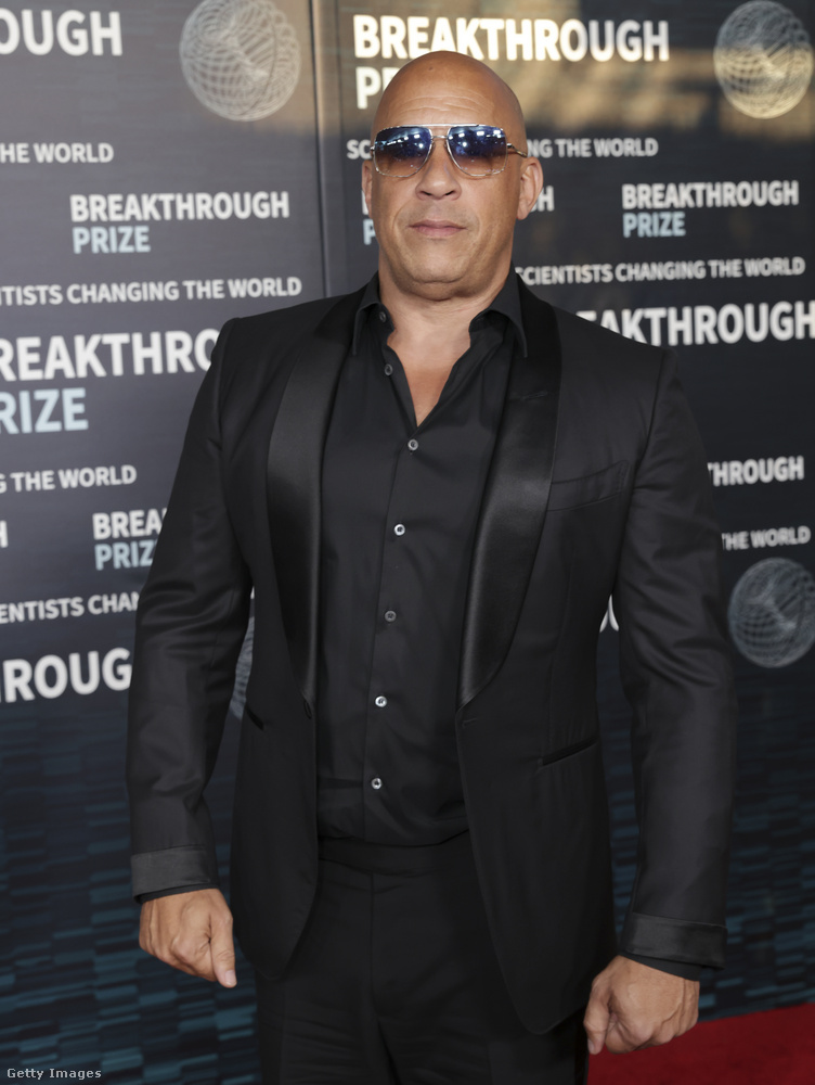 Vin Diesel már 1998-ban a Ryan közlegény megmentése című filmben is feltűnt, azonban a legtöbbeknek a Halálos iramban filmekből, Dominic Toretto karaktere miatt lehet ismerős az amerikai színész, akinek neve eggyé vált a franchise-al