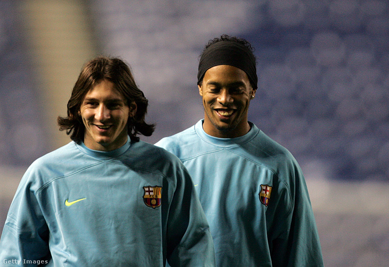 Messi és Ronaldinho. (Fotó: Ian MacNicol / Getty Images Hungary)