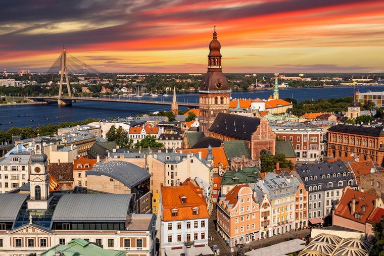 A hatodik helyen Riga, Lettország büszkélkedhet helyezésével, ahol a Balti-tenger gyöngyszeme lenyűgöző építészeti kincsekkel és élénk kulturális élettel várja a látogatókat