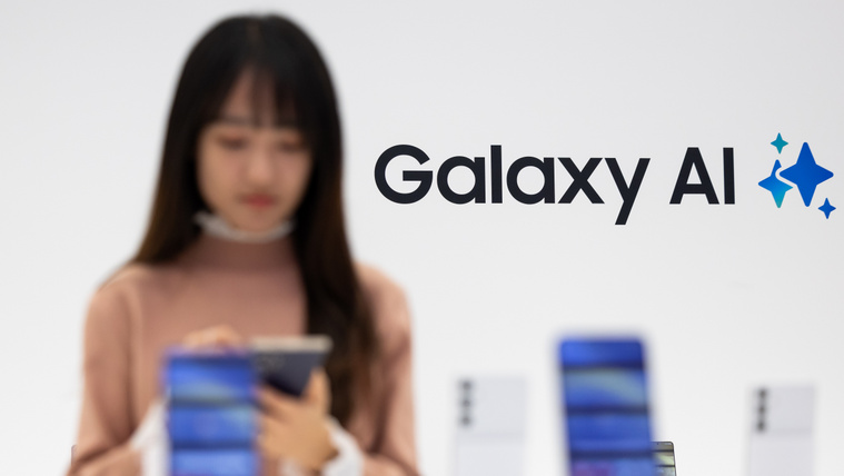 Márciusban hatalmas frissítés érkezik a régebbi Samsung telefonokra