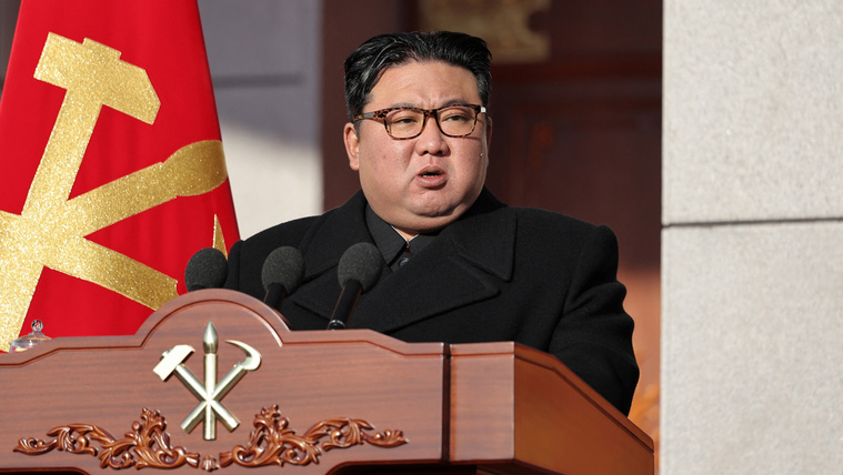 Kim Dzsongun nem vállalja fel eltitkolt fiát, mert nem elég kövér