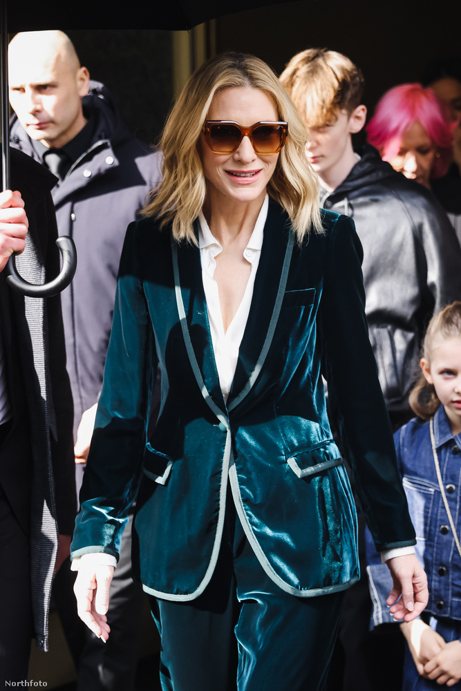 Cate Blanchett a hétvégén a milánói divathéten járt, ahol az Armani bemutatóját nézte meg