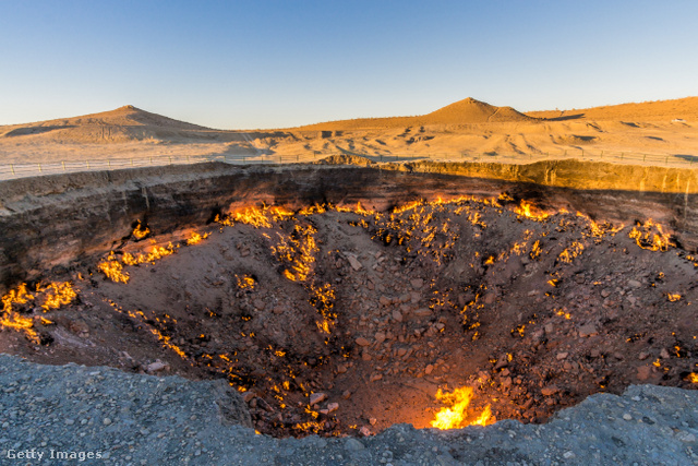 A lángokat nem sikerült eloltani a kráterben