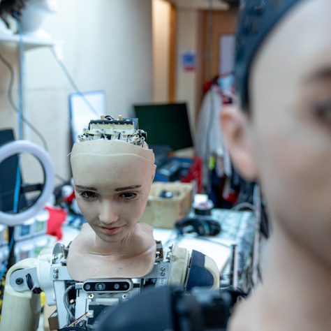 Nem politizál és nem dumál vissza a jövő influenszere