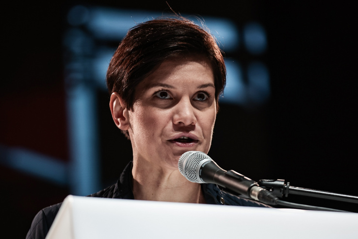Pottyondy Edina két hónap után visszatért, és rögtön nekiment Magyar Péternek – is