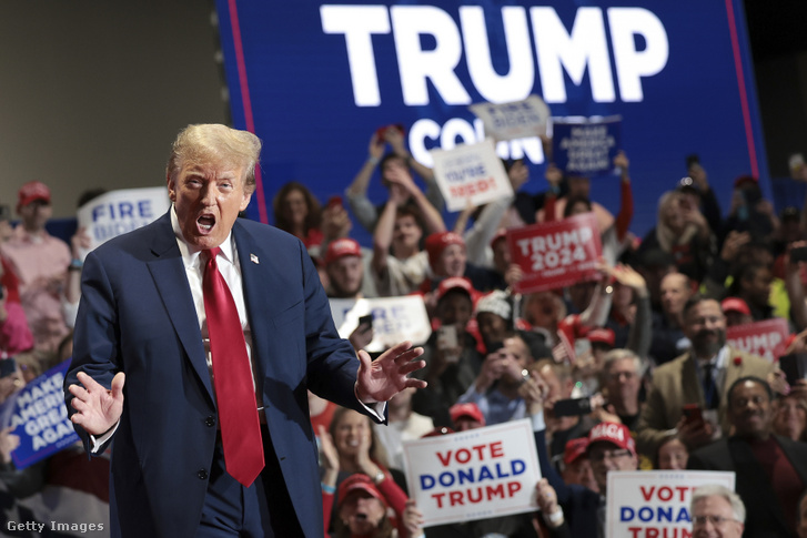 Donald Trump egy kampányrendezvényen Richmondban, Virginia államban, 2024. március 2-án