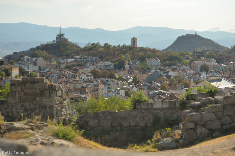 PlovdivBulgária második legnagyobb városának, Plovdivnak első lakói, a trákok Krisztus előtt 4000-ben telepedtek le
