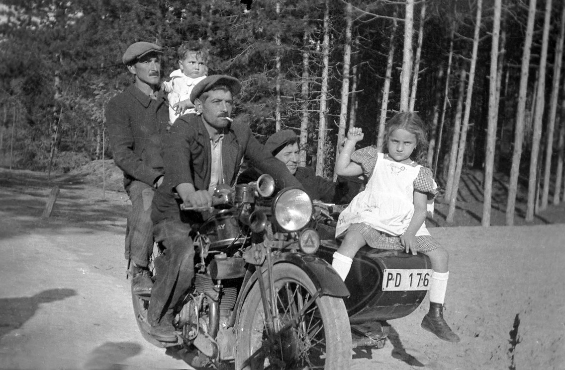 A Méray Motorkerékpárgyár oldalkocsis motorkerékpárja, 1937