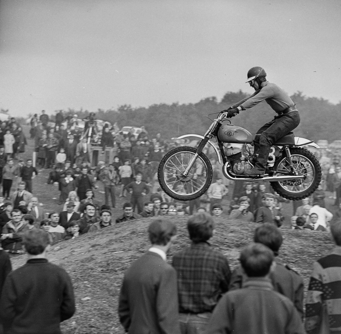 Motocross-verseny, Farkas-hegy, 1969