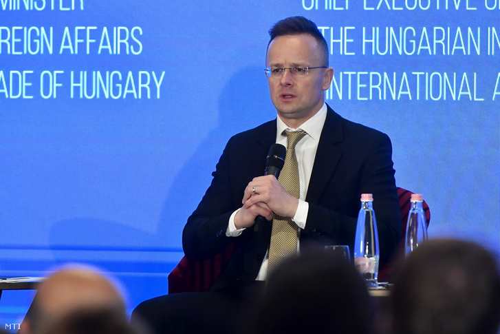 Szijjártó Péter a Budapest Balkans Forum részeként megtartott panelbeszélgetésen a Corinthia Hotelben, 2024. március 12-én