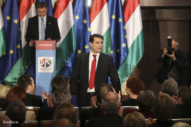 Gyurcsány Ferenc és Mesterházy Attila a Demokratikus Koalíció évértékelőjén a Hilton WestEndben, 2014. február 15-én.